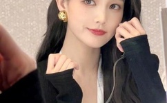 唐一菲发6万红包